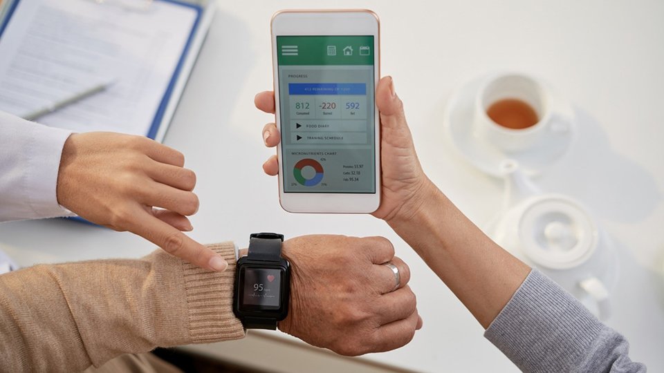 Wearable Health Tech: Helpful Tool or Data Overload?